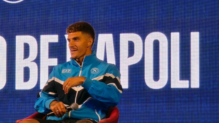 Di Lorenzo: “Vorrei chiudere la carriera a Napoli, vi svelo il nostro obiettivo. De Bruyne umile” - immagine 1