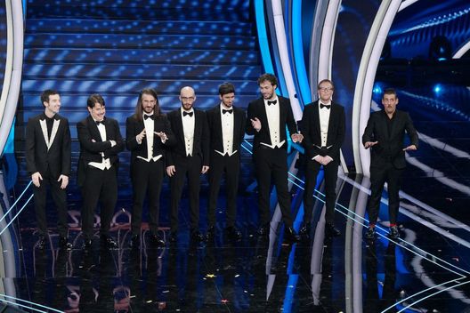 Pinguini tattici nucleari: “Il rap? I testi crudi vanno bene fino ad un certo punto. Pezzali…”- immagine 2