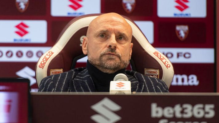 TURIN, ITALY - DECEMBER 11: Gianluca Petrachi Sports Director of Torino FC during the Torino FC Unveil New Sporting Director Gianluca Petrachi at Stadio Olimpico Grande Torino on December 11, 2025 in Turin, Italy. (Photo by Stefano Guidi - Torino FC/Torino FC 1906 via Getty Images) Ds Torino: “Asllani via? Dobbiamo cambiare, vi spiego. E stiamo capendo se Schuurs…” - immagine 1