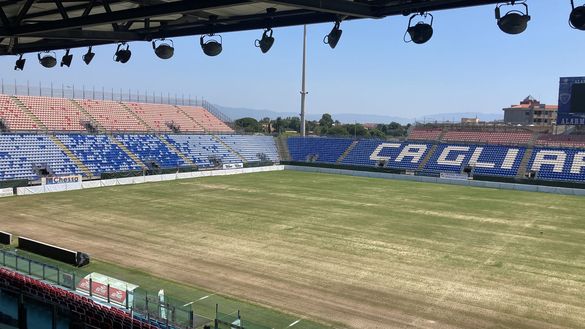 FOTO – Padovani, sopralluogo Arup a Cagliari: si studia l’Unipol Domus- immagine 3