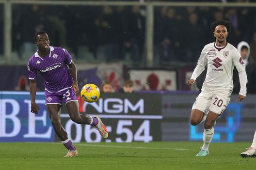 FLORENCE, ITALY - DECEMBER 29: Michael Kayode of ACF Fiorentina in action during the Serie A TIM match between ACF Fiorentina and Torino FC at Stadio Artemio Franchi on December 29, 2023 in Florence, Italy. (Photo by Gabriele Maltinti/Getty Images)