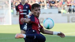 Cagliari, Mina out: la scelta per sostituirlo. La probabile formazione: Esposito, Felici, Gaetano…