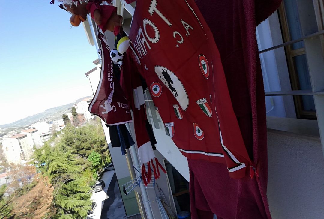 Fotogallery 3 – Il 4 maggio a casa, le foto dei tifosi granata - immagine 33