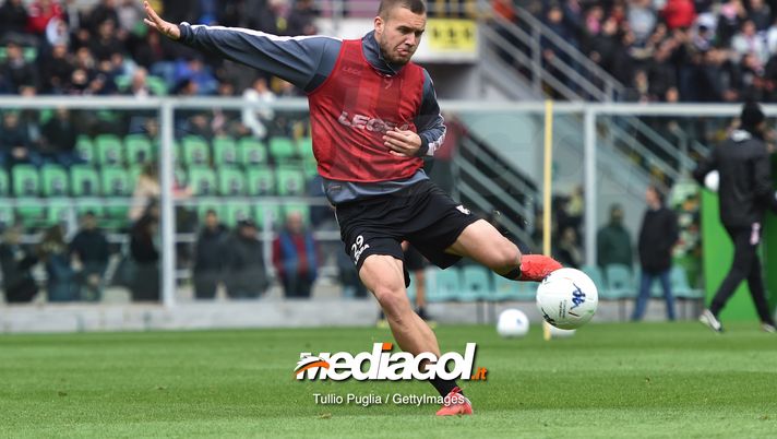 PALERMO, ITALY - MARCH 28: George Puscas of Palermo in action during a training session at Stadio Renzo Barbera on March 28, 2019 in Palermo, Italy. (Photo by Tullio M. Puglia/Getty Images) Bari, Puscas: “Legato a questa piazza, darò tutto. Obiettivi? Sogniamo la A” - immagine 1