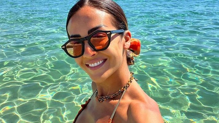 Giorgia Palmas si gode il mare della Sardegna: “Il sorriso si accende in estate” - immagine 1