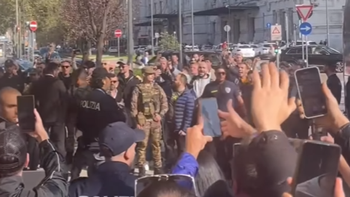 VIDEO Il Napoli torna in hotel dopo la rifinitura mattutina: che accoglienza! - immagine 1