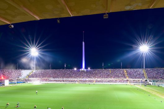 GERMOGLI PH: 7 GIUGNO 2023 FIRENZE STADIO ARTEMIO FRANCHI TIFOSI ALLO STADIO PER VEDERE LA PARTITA FINALE DI CONFERENCE LEAGUE FIORENTINA VS WEST HAM A PRAGA Gli Europei del 2032, salveranno il Franchi? La speranza di Nardella- immagine 2