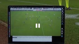 VIDEO – Mourinho è il solito. Protesta mettendo il PC davanti alla telecamera