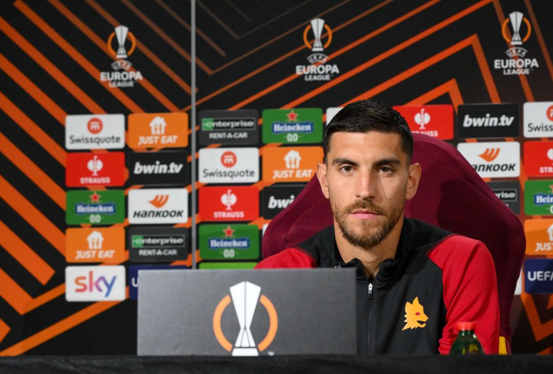 Roma, la conferenza stampa di De Rossi e Pellegrini prima del Milan – FOTO GALLERY - immagine 9