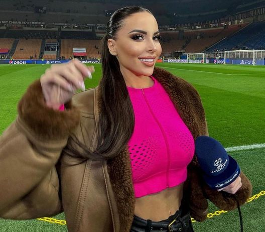 Marialuisa Jacobelli risponde all’interrogativo dei fan: “Ombelico scoperto col freddo? Non…” - immagine 1