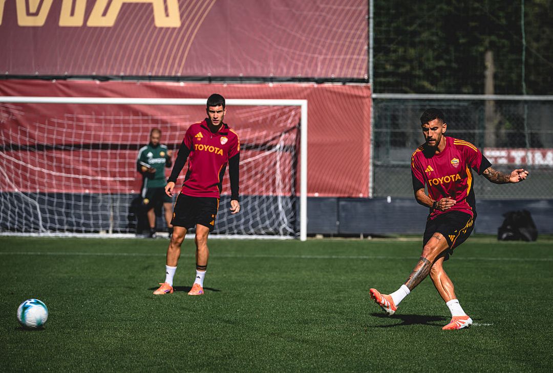 Trigoria, l’allenamento mattutino dei giallorossi – FOTO GALLERY - immagine 34