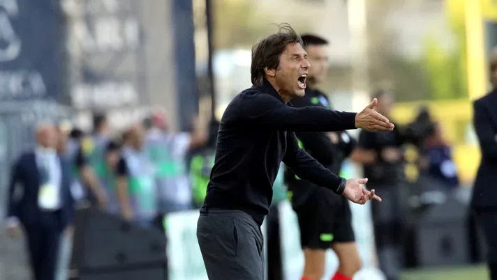 VIDEO Kvaratskhelia raddoppia: l’esultanza di Conte è un vero spettacolo - immagine 1