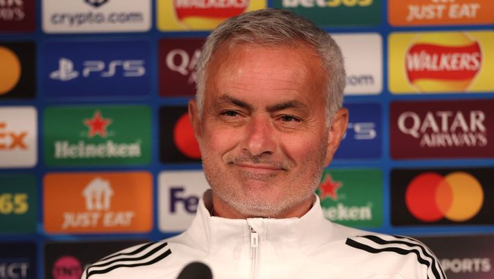 Mourinho: “Ho tanto rispetto per Galliani. Lui e Berlusconi quando vinsi un derby…” - immagine 1