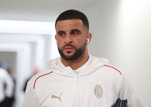 NAPLES, ITALY - MARCH 30: Kyle Walker AC Milan arrives before the Serie A match between Napoli and AC Milan at Stadio Diego Armando Maradona on March 30, 2025 in Naples, Italy. (Photo by Claudio Villa/AC Milan via Getty Images) Kyle Walker torna sul Milan: “Uno sbaglio lasciare il City, ma al Milan è difficile dire no”- immagine 2