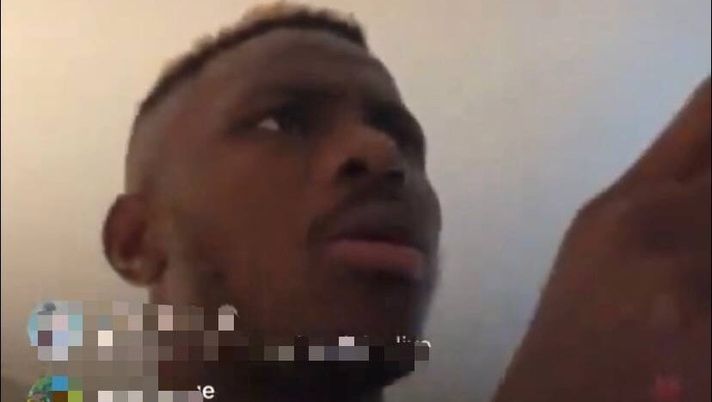 VIDEO Sfogo in diretta social, Osimhen è una furia: il motivo della sua rabbia VIDEO Sfogo in diretta social, Osimhen è una furia: il motivo della sua rabbia - immagine 1