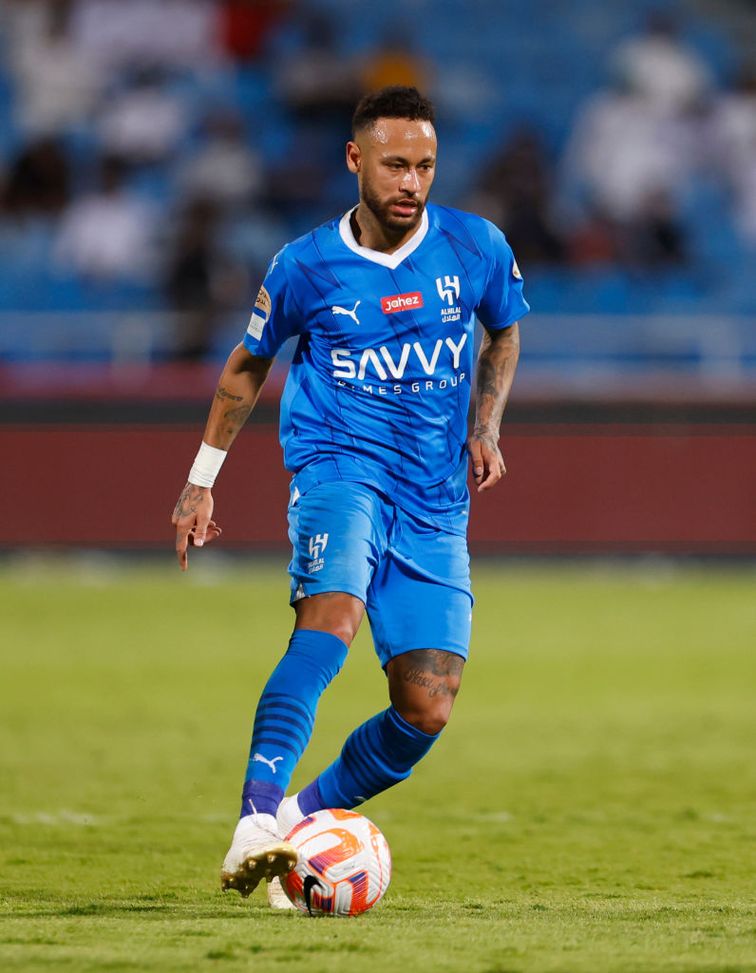 Neymar prosegue il recupero dall'infortunio e cita Gandhi sui social