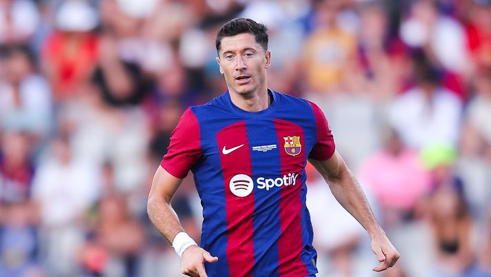 Xavi, senti Lewandowski: “Servono più attaccanti” - immagine 1