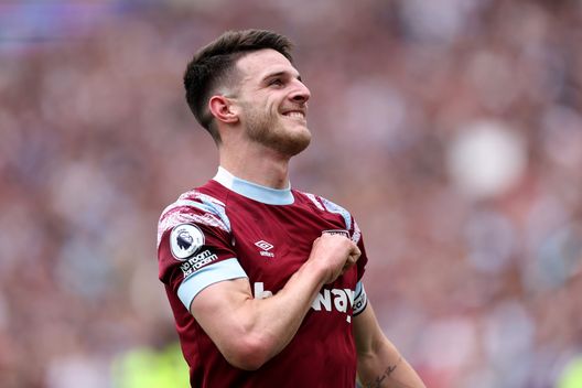 LONDON - MAY 21: Declan Rice of West Ham United celebrates after scoring the team's first goal (Photo by Julian Finney/Getty Images) Conosciamo il West Ham: approfondimento sul centrocampo- immagine 2