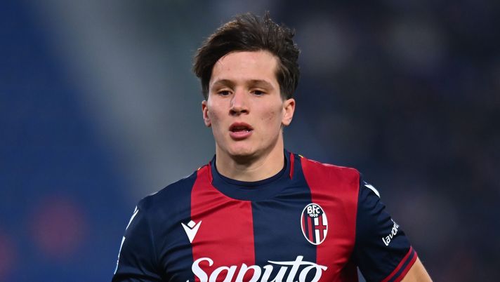 BOLOGNA, ITALY - JANUARY 18: Giovanni Fabbian of Bologna during the Serie A match between Bologna and Monza at Stadio Renato Dall'Ara on January 18, 2025 in Bologna, Italy. (Photo by Alessandro Sabattini/Getty Images) fabbian bologna serie a