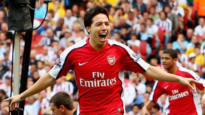 Samir Nasri festeggia dopo un gol con l'Arsenal. (Photo by Phil Cole/Getty Images) L’ex campione Nasri indagato dal fisco francese: nel mirino gli ordini su Deliveroo - immagine 1