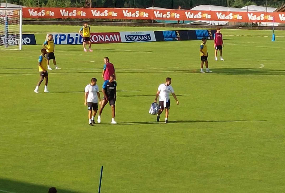 Juan Jesus termina l'allenamento dolorante: problemi all'interno coscia