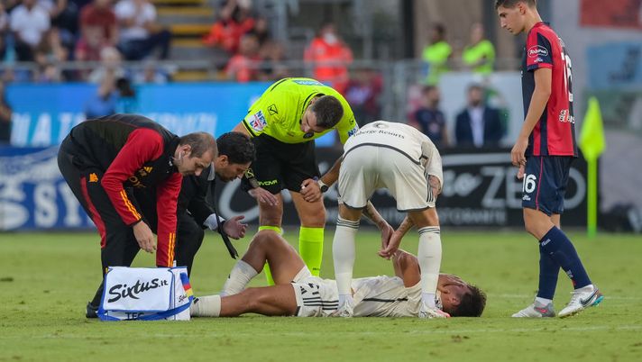 Dybala ko: distorsione al ginocchio. La Joya rischia due mesi di stop - immagine 1