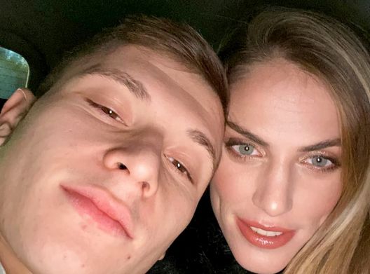 Lady Barella: “Io felicemente esaurita. Meglio la vita a Cagliari o a Milano? Con Nicolò…” Nicolò Barella e Federica Schievenin