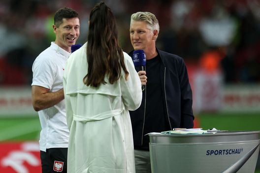 (Photo by Maja Hitij/Getty Images) Germania, Schweinsteiger duro: “I più esperti tirino fuori la Nazionale dal fango”- immagine 4