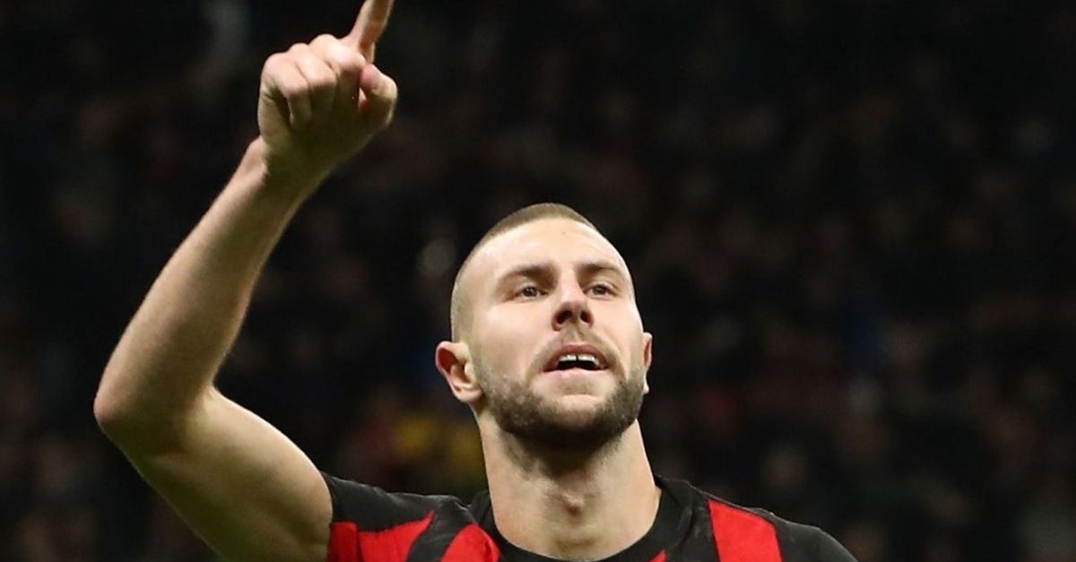 Milan, Pavlovic sempre più leader della difesa rossonera: il piano di mister Allegri