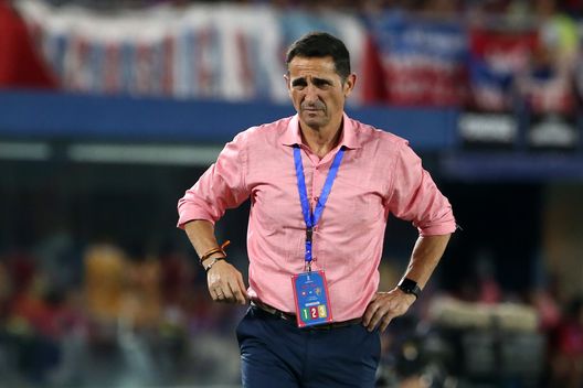 Manolo Jimenez è il nuovo allenatore dell’APOEL: il 7 novembre sfida la Fiorentina- immagine 2