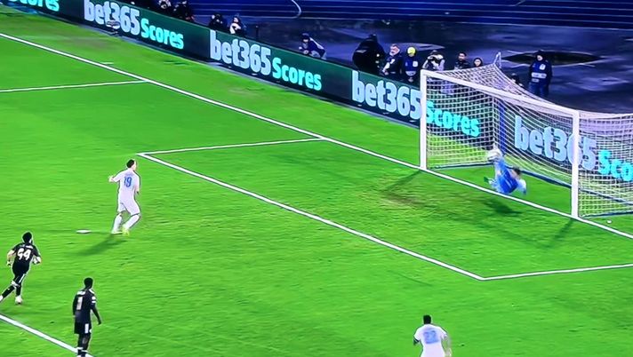 napoli qarabag hojlund