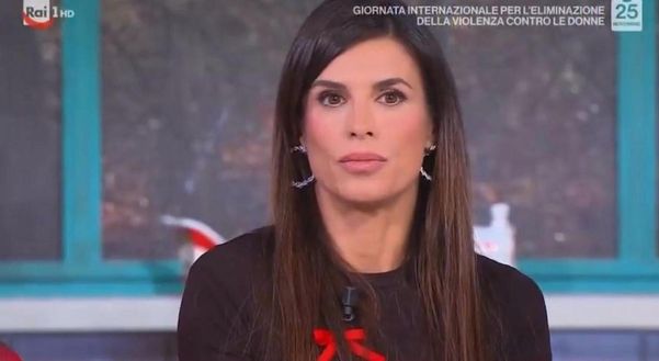 Elisabetta Canalis sulla famosa ricetta del petto di pollo alla piastra: “Ecco la verità” Elisabetta Canalis sulla famosa ricetta del petto di pollo alla piastra: “Ecco la verità” - immagine 1