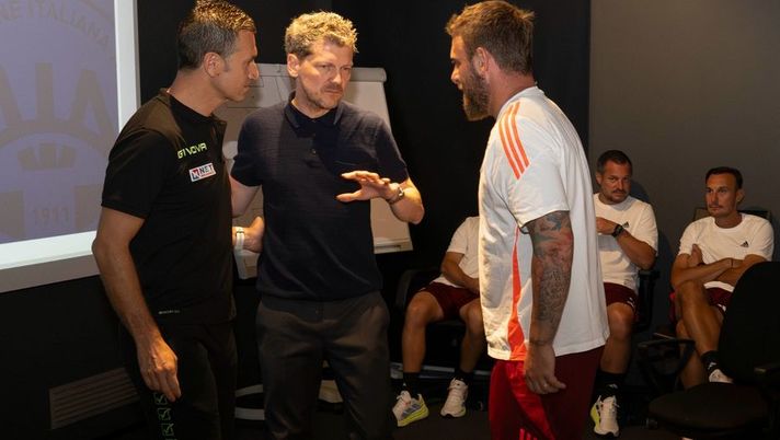 Arbitri, incontro tra la Roma e Doveri a Trigoria - immagine 1