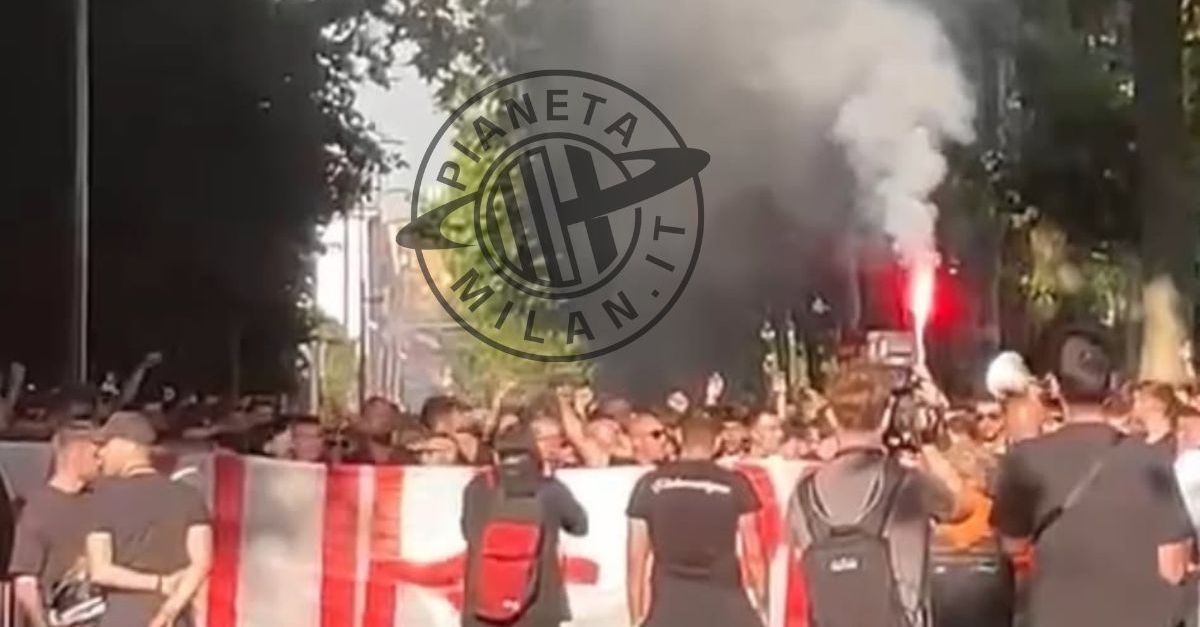 video – milan curva sud il corteo di protesta contro la società pm news da Pianetamilan.it video – milan curva sud il corteo di protesta contro la società pm news
