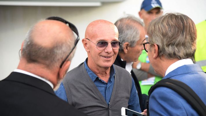 FERRARA, ITALY - SEPTEMBER 23: Arrigo Sacchi former coach of Italian National team attends  the Serie A match between Spal and SSC Napoli at Stadio Paolo Mazza on September 23, 2017 in Ferrara, Italy.  (Photo by Mario Carlini / Iguana Press/Getty Images)  Conceicao Sacchi