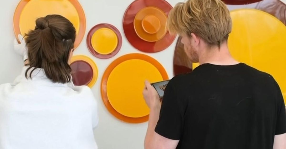 Kevin De Bruyne arreda casa con una nuova opera d'arte