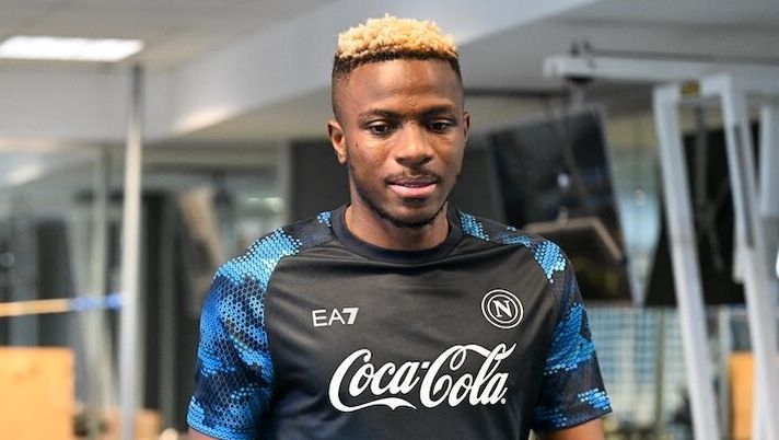 Agente Osimhen: “Non è un pacco da spedire lontano: serve rispetto! Ha tanto da dire in Europa” - immagine 1