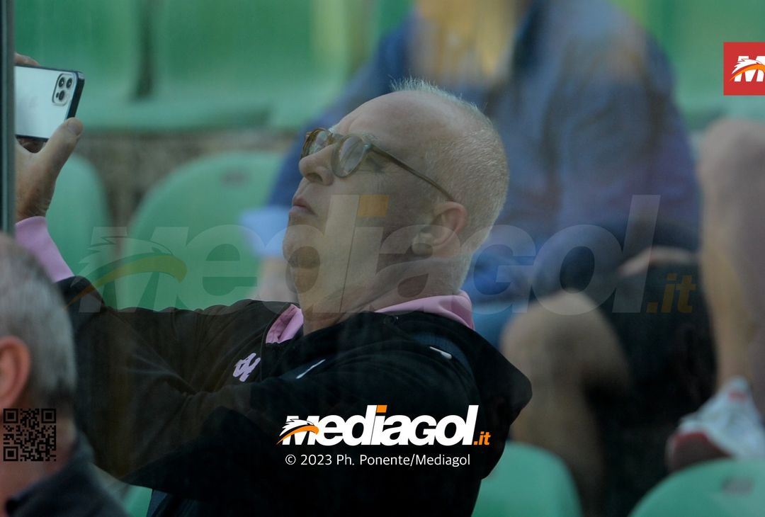 FOTOTIFO Palermo-Lecco, gli scatti ai tifosi al “Renzo Barbera” (GALLERY) - immagine 137