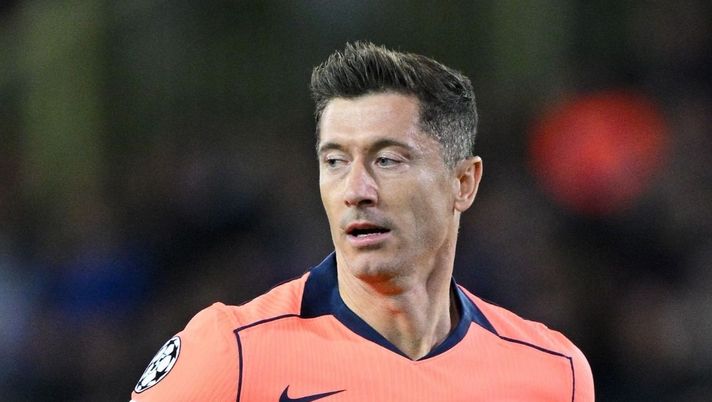 Calciomercato Milan, Lewandowski sibillino sul futuro: i tifosi sognano