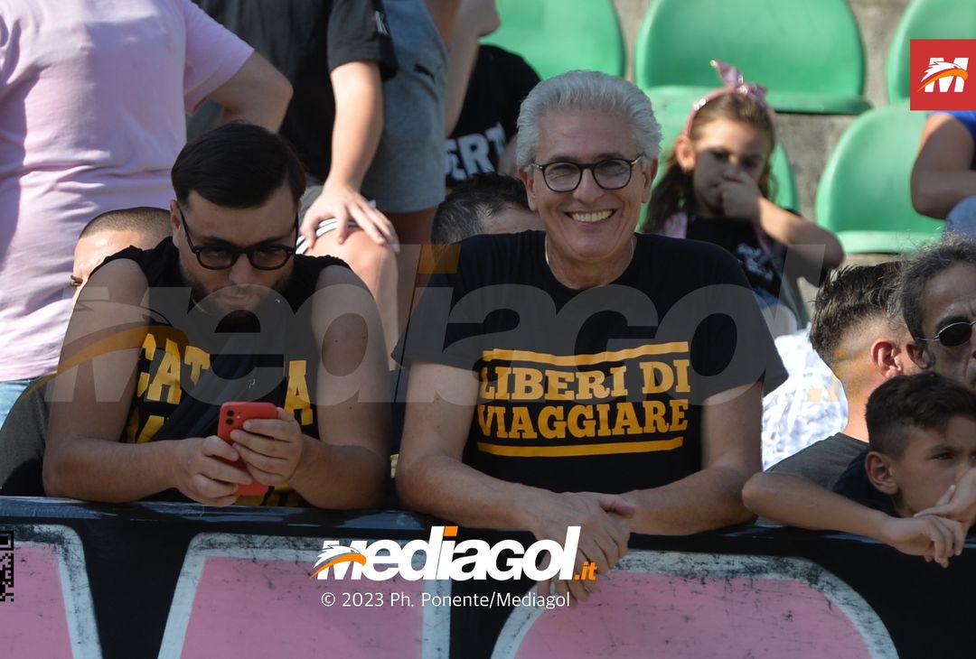 FOTOTIFO Palermo-Sudtirol 2-1, gli scatti ai tifosi al “Renzo Barbera” (GALLERY) - immagine 11