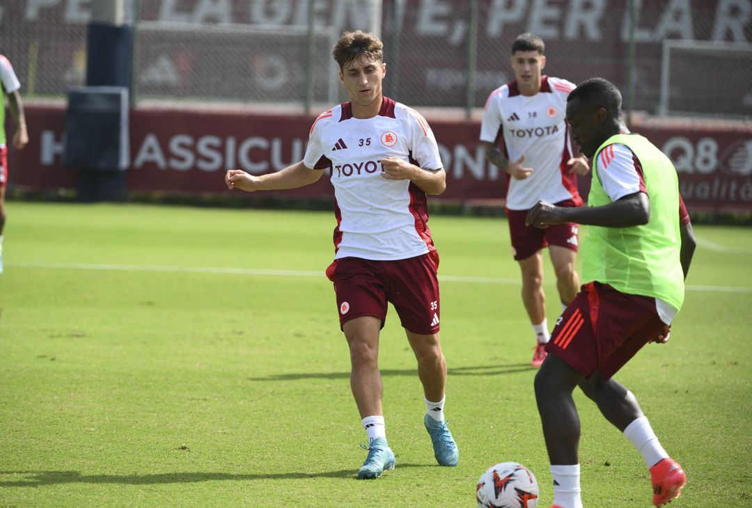 Roma, l’allenamento di oggi in vista dell’Athletic Bilbao – FOTO GALLERY - immagine 20