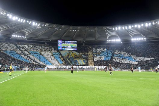 Protesta dei tifosi della Lazio, niente abbonamenti nella prossima stagione - immagine 1