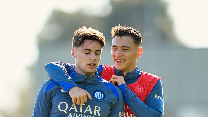 Pedullà: “Asllani e Zalewski, cessioni ben avviate. Ecco quanto l’Inter conta di incassare” - immagine 1