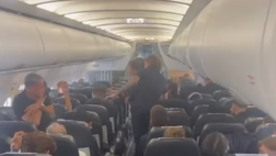 Volley femminile, l’Italia batte la Turchia: la Nazionale di calcio festeggia!