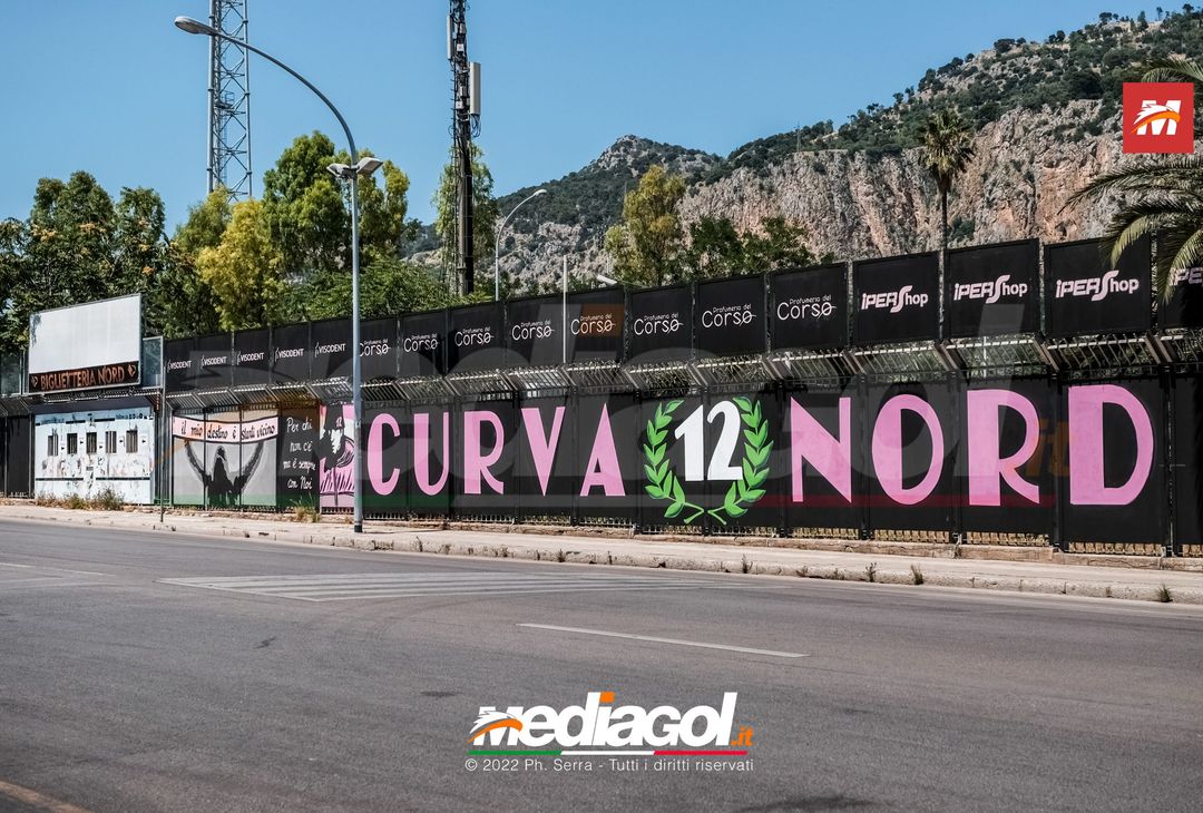 FOTO: I nuovi murales dello stadio ‘Renzo Barbera’ di Palermo (Gallery) - immagine 15