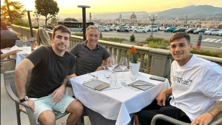 FOTO – Ore calde per il futuro di Quarta: ieri sera cena a Firenze con l’agente - immagine 1