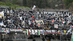 Ascoli, gli ultras dopo Palermo: “Pulcinelli denuncia? Prova a passare per vittima”