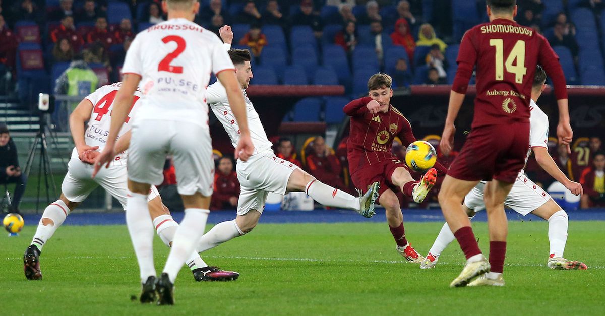 Roma, il golazo di Saelemaekers all’Olimpico contro il Monza | VIDEO