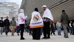 VIDEO / I tifosi del Real sfottono il Barça. E spunta lo striscione: “Grazie Inter”