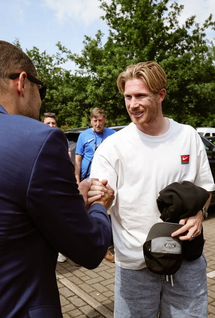 Polemiche intorno a De Bruyne, ma in Belgio ha portato un po’ di Napoli – LE FOTO - immagine 3